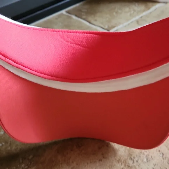 Lululemon Coral Visor Cap Womans One Size - Picture 10 of 10